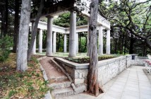 Харакский парк, Античная беседка Харакский парк, Античная беседка