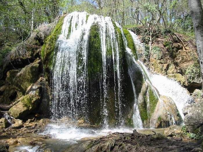 Водопад Серебряные струи